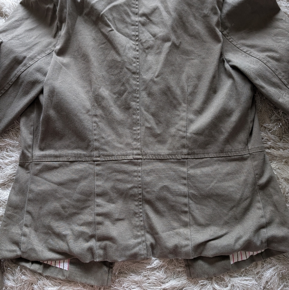 Jacket - Picture 3 of 4